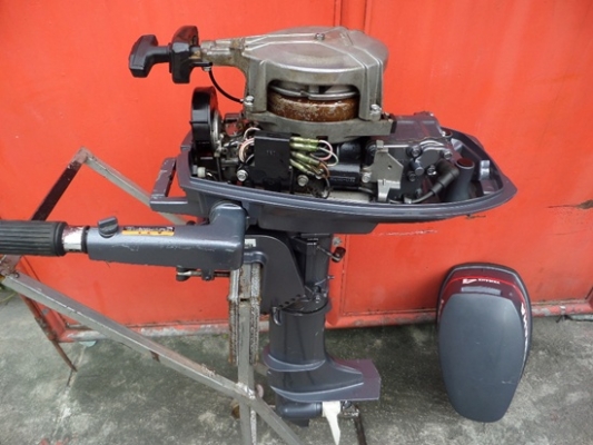 เครื่องเรือ YAMAHA 4 แรง 2 จังหวะ