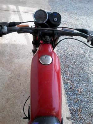 ขาย Zusuki TS100 รถเดิมเครื่องดีอะไหล่ครบแห้งๆไม่มีเล่มออกใบซื้อขายให้ครับ ขาย 6900 บาท ขาย Zusuki TS100 รถเดิมเครื่องดีอะไหล่ครบแห้งๆไม่มีเล่มออกใบซื้อขายให้ครับ ขาย 6900 บาท