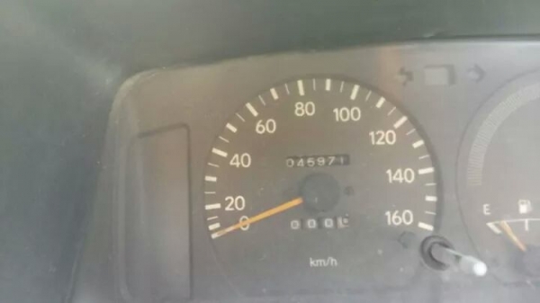 ขายสี่ล้อกลาง dyna bu101 115 แรง รถราชการ ใช้งานมาน้อย เลขไมล์ 45,000 โล