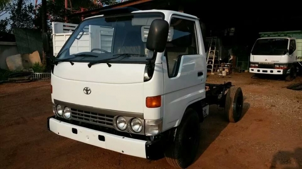 ขายสี่ล้อกลาง dyna bu101 115 แรง รถราชการ ใช้งานมาน้อย เลขไมล์ 45,000 โล