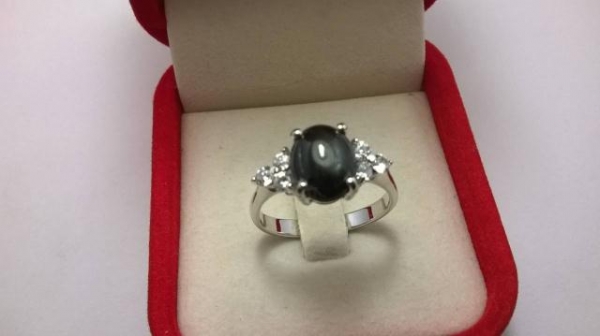 แหวนเงินหญิงพลอยสตาร์อินเดีย