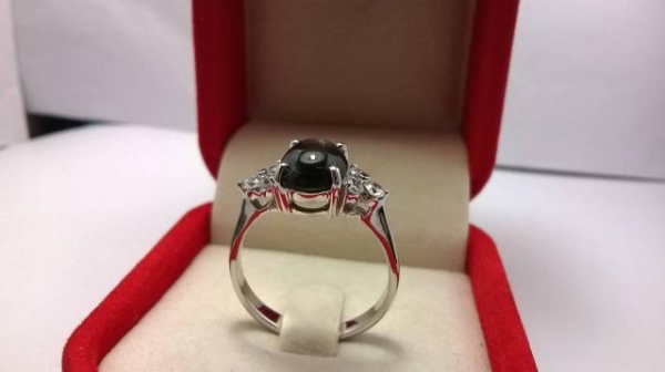 แหวนเงินหญิงพลอยสตาร์อินเดีย