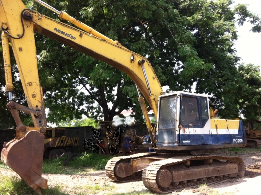 ขายรถแบคโฮ KOMATSU PC-200-5 ซีเรียล.70232 ไฟฟ้าเต็ม เอกสารอิมวอย ราคา 850000 ต่อรอง