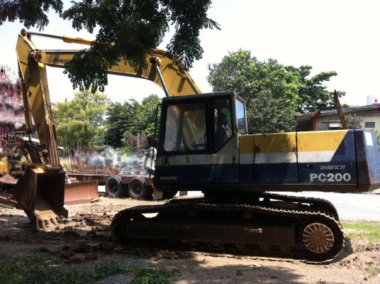 ขายรถแบคโฮ KOMATSU PC-200-5 ซีเรียล.70232 ไฟฟ้าเต็ม เอกสารอิมวอย ราคา 850000 ต่อรอง ขายรถแบคโฮ KOMATSU PC-200-5 ซีเรียล.70232 ไฟฟ้าเต็ม เอกสารอิมวอย ราคา 850000 ต่อรอง