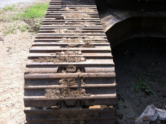 ขายรถแบคโฮ KOMATSU PC-200-5 ซีเรียล.70232 ไฟฟ้าเต็ม เอกสารอิมวอย ราคา 850000 ต่อรอง ขายรถแบคโฮ KOMATSU PC-200-5 ซีเรียล.70232 ไฟฟ้าเต็ม เอกสารอิมวอย ราคา 850000 ต่อรอง