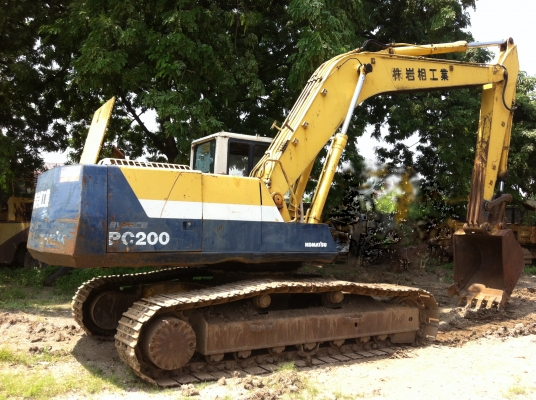 ขายรถแบคโฮ KOMATSU PC-200-5 ซีเรียล.70232 ไฟฟ้าเต็ม เอกสารอิมวอย ราคา 850000 ต่อรอง ขายรถแบคโฮ KOMATSU PC-200-5 ซีเรียล.70232 ไฟฟ้าเต็ม เอกสารอิมวอย ราคา 850000 ต่อรอง