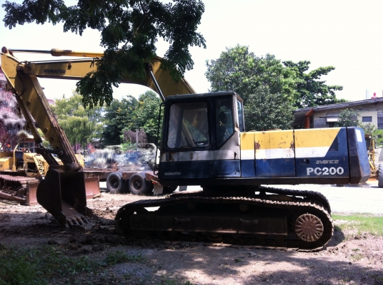 ขายรถแบคโฮ KOMATSU PC-200-5 ซีเรียล.70232 ไฟฟ้าเต็ม เอกสารอิมวอย ราคา 850000 ต่อรอง ขายรถแบคโฮ KOMATSU PC-200-5 ซีเรียล.70232 ไฟฟ้าเต็ม เอกสารอิมวอย ราคา 850000 ต่อรอง