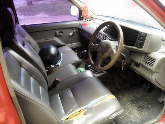 ขายรถสภาพพร้อมใช้ไม่เคยชนมือเดียวปรับ120000ครับ