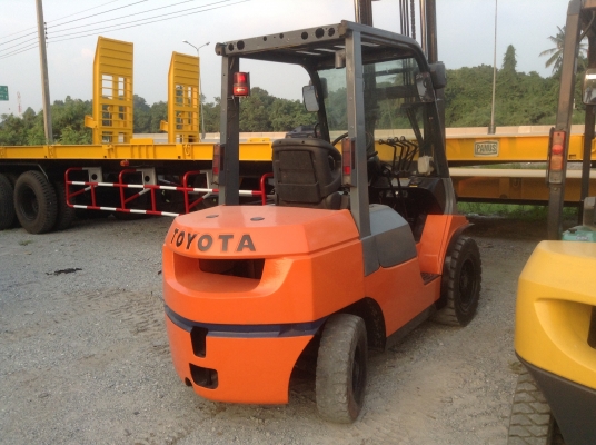 ขายรถยก TOYOTA 3ตัน รุ่น 7FG30 เก่านอก งายกสไลด์ 2 ข้าง เร็ว แรง