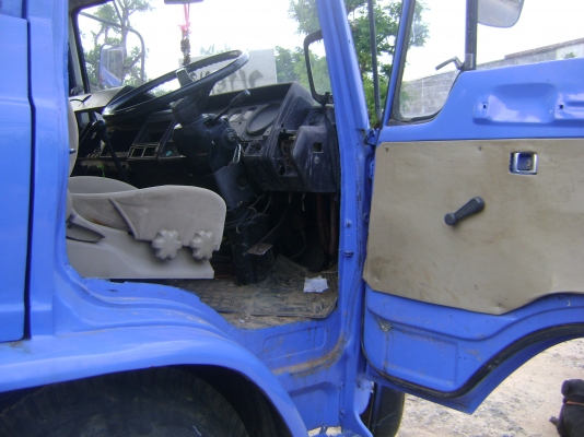 ฮีโน่  168 แรง  ติดเครน  4 ปลอก //  ปรับ ลดเหลือ / ราคา 500,000  บาท