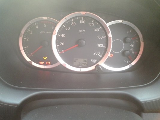 MISUBISHI  แคล็บ ปี57 เครื่อง2477 ซีซี 140แรงม้า Triton plus 12000 กม.