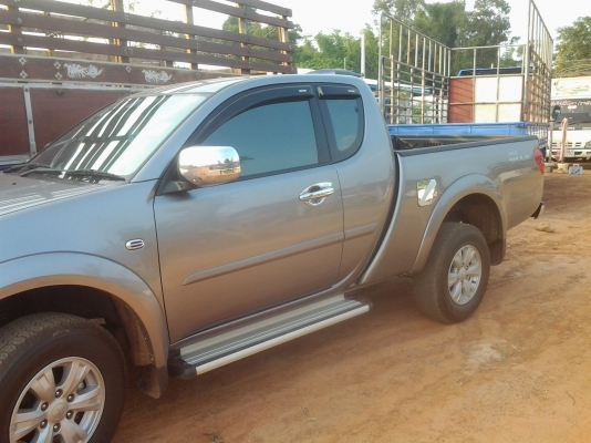 MISUBISHI  แคล็บ ปี57 เครื่อง2477 ซีซี 140แรงม้า Triton plus 12000 กม.