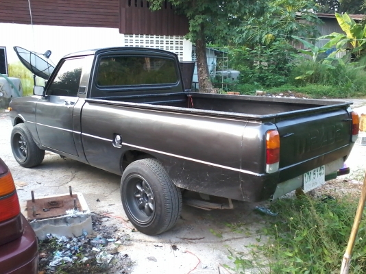 ขายด่วนครับ มาสด้า 1300 cc. สวยๆ แม็คยางไไม่ครับ CD MP3 แต่งภายใน ภายนอก สวยพร้อมใช้เลย ขายด่วนครับ มาสด้า 1300 cc. สวยๆ แม็คยางไไม่ครับ CD MP3 แต่งภายใน ภายนอก สวยพร้อมใช้เลย