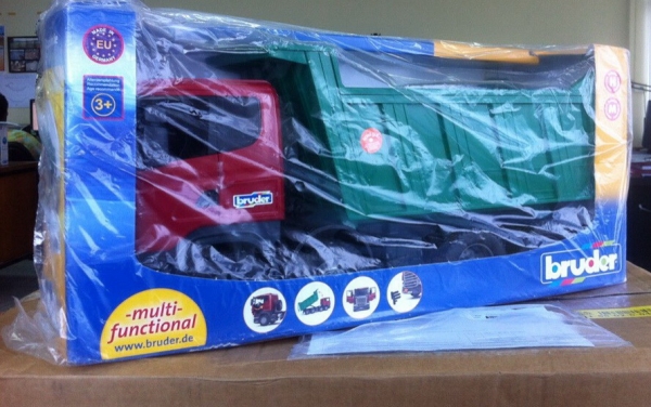 ขาย โมเดลรถบรรทุก Bruder scania