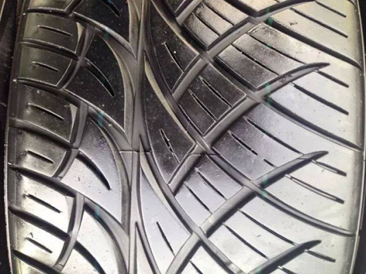 ขายยาง NITTO NT420 265-50-20 ปี11 ดอกหนา เนื้อนิ่ม ไม่บวม ไม่ร้าว ไม่กินข้าง ชุดละ 10,900 บาท ขายยาง NITTO NT420 265-50-20 ปี11 ดอกหนา เนื้อนิ่ม ไม่บวม ไม่ร้าว ไม่กินข้าง ชุดละ 10,900 บาท