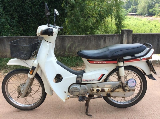 ดรีมคุรุสภาสีขาวเดิมๆทะเบียนโอนภาษีพึ่งขาดขาย13800บาท