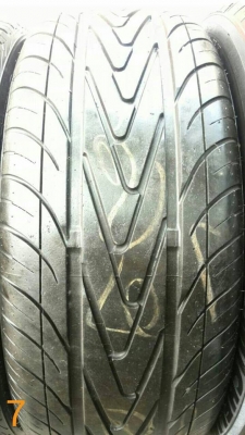 เศษยาง เผื่อไว้ทำยางอะไหล่ครับ 1.FEDERAL 595EVO 195-50-15 ปี11 เส้นละ 900.- 2.YOKOHAMA dB 195-55-15 ปี09 เส้นละ 500.- 3.BRIDGESTONE 205-50-16 ปี04 เส้นละ 500.- 4.BRIDGESTONE RE002 205-55-16 ปี11 เส้นละ 1,000.- 5.DUNLOP LM704 205-55-16 ปี13 เส้นละ 1,000.-