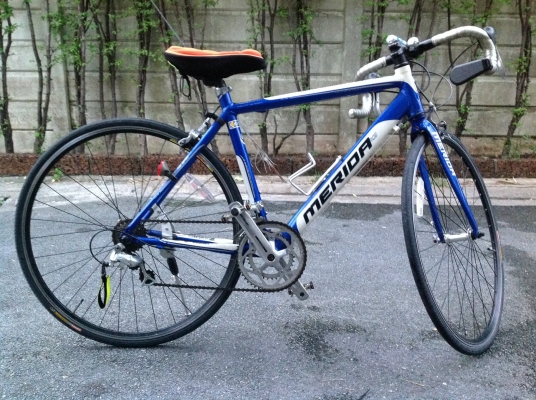 จักรยานเสือหมอบ merida รุ่น 880