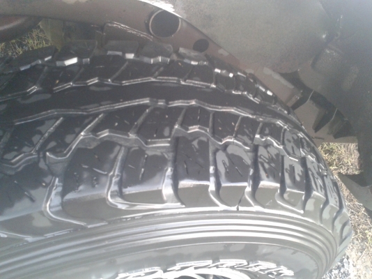 ขายยาง+แม็ก 31x10.50x15 สวยๆ