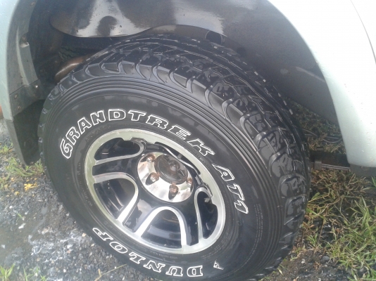 ขายยาง+แม็ก 31x10.50x15 สวยๆ