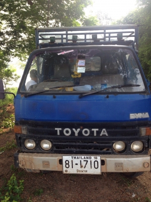 ขาย6ล้อดั้มข้าวเปลือกTOYOTA115แรงม้าBU87