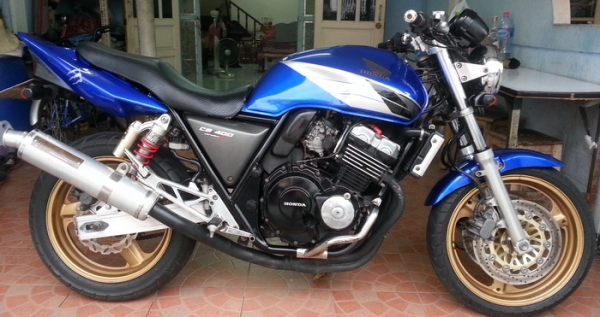 ขาย cb400 ปี 1995 เวอชั่น อาร์ ทะเบียนแท้ สมอ. ขาย cb400 ปี 1995 เวอชั่น อาร์ ทะเบียนแท้ สมอ.