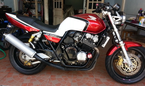 ขาย cb 400 vtec1 ทะเบียนแท้จดใหม่ปี 2557