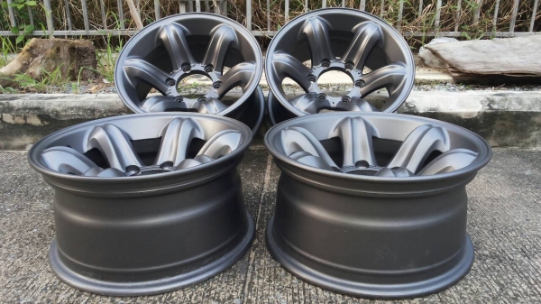 ขายMax เล็บเหยี่ยว  6รู 139  ขอบ15  ทำสีเทากัน สภาพใหม่ 100\%