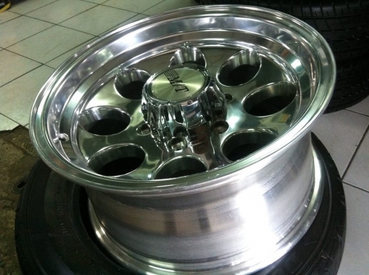 ล้อหยดน้ำสวยๆลาย Mickey Thomson 16 x 8 ET-0 ใส่ 6รู /139.7