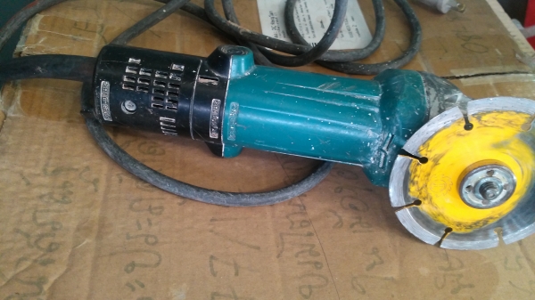 ขายหินเจีย makita 9533 bl ขายหินเจีย makita 9533 bl