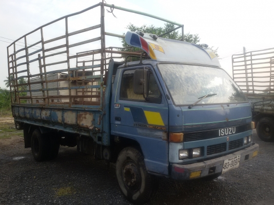 ขายรถ ISUZU NPR59PU5 เครื่อง 4BD1 115 แรงม้า เครื่องดี คัสซีสวย