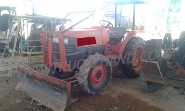 รถไถ ยี่ห้อ KUBOTA