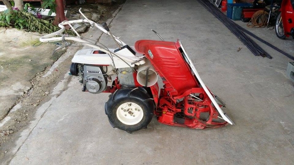 รถเกี่ยวข้าวเดินตามแบบมัดข้าวในตัว YANMAR เก่าญี่ปุ่น สภาพสวย เครื่องพร้อมใช้งาน
