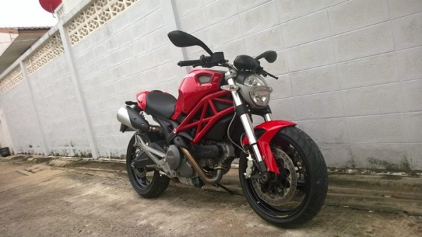 รถบ้าน DUCATI 795 วิ่งน้อย ใหม่กริ๊บ สวยเด่นจริง ขายถูก ต่อรองได้ รถบ้าน DUCATI 795 วิ่งน้อย ใหม่กริ๊บ สวยเด่นจริง ขายถูก ต่อรองได้