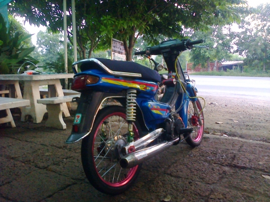 ขาย ดรีมเอ๊กเซลเครื่องเวฟ 125 เครื่องดี ไม่มีปัญหา สภาพพร้อมขี่ รถไม่มี ท.บ (ออกใบซื้อขายให้) ค่าตัว 13500 บาท