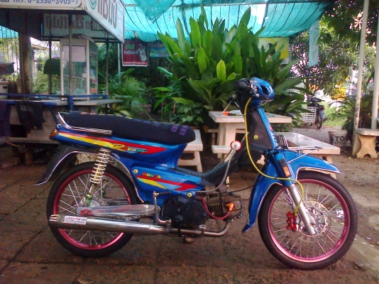 ขาย ดรีมเอ๊กเซลเครื่องเวฟ 125 เครื่องดี ไม่มีปัญหา สภาพพร้อมขี่ รถไม่มี ท.บ (ออกใบซื้อขายให้) ค่าตัว 13500 บาท