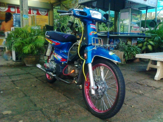 ขาย ดรีมเอ๊กเซลเครื่องเวฟ 125 เครื่องดี ไม่มีปัญหา สภาพพร้อมขี่ รถไม่มี ท.บ (ออกใบซื้อขายให้) ค่าตัว 13500 บาท