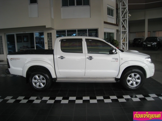 TOYOTA HILUX VIGO 2.5E PRERUNNER 4ประตู