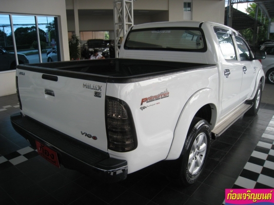 TOYOTA HILUX VIGO 2.5E PRERUNNER 4ประตู