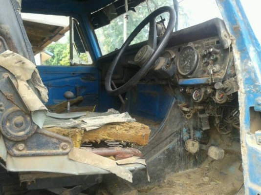 ขายรถบรรทุก 10 ล้อรั้ว NISSAN หน้ายาว 2 เพลาสโลว์อินเตอร์ ยิงDLได้ เครื่อง PD6 260 แรงม้า ราคา 270000