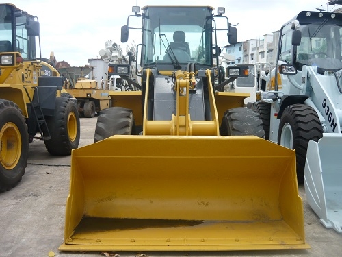 รถตักล้อยาง Komatsu WA150 รถเก่านอก นำเข้าจากญี่ปุ่น พร้อมใช้งาน ระบบไฟฟ้าครบ