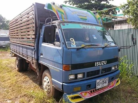 ขายISUZU NPR115แรง สั่งลุยแท้ปี38 เครื่องดี4BD1 คัชซีNPR59LU5F-M มีแอร์ สภาพพร้อมใช้งาน เอกสารพร้อมโอน สนใจโทร090-8588220คุณนะ ID:narong498 หรือwww.truck.in.th/498 จัดไฟแนนซ์ได้เงื่อนไขง่ายๆวันเดียวรับรถ