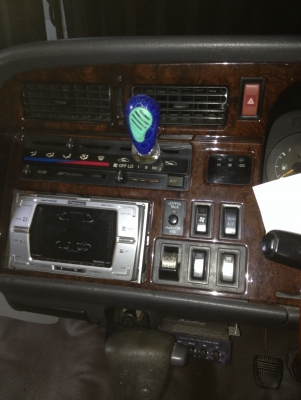 ขายรถตู้แต่งสวย ขายรถตู้แต่งสวย