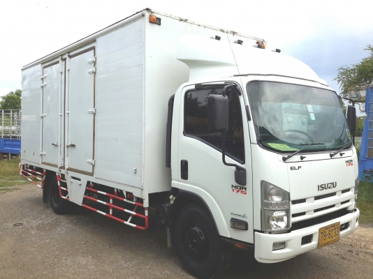 6 ล้อกลาง  *Euro.3*  ISUZU  NQR 175 แรงม้า+*คอมมอนเรว*  *ยาว 5.60ม.*  รถสวยเดิม_สภาพพร้อมใช้งาน * รถห้างแท้ * มีเล่มพร้อม *