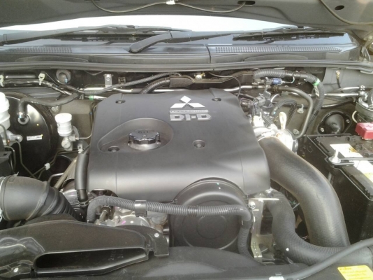 MITSU TRITON PLUS 2.5 ปี57 รถได้2เดือน 15000กม ป้ายแดงเงินสดครับ เพิ่งได้ป้ายทะเบียน ประกันชั้น1