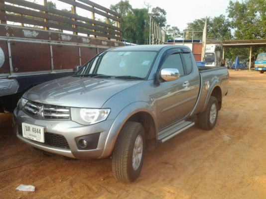 MITSU TRITON PLUS 2.5 ปี57 รถได้2เดือน 15000กม ป้ายแดงเงินสดครับ เพิ่งได้ป้ายทะเบียน ประกันชั้น1
