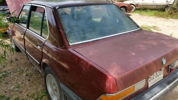 BMW 520 เครื่อง1J auto lpg ลงเล่ม ทะเบียนขาดปี 56 กล่องพัง ขาย 19,800