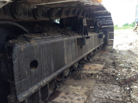 ขายด่วน komatsu pc200-6 เครื่องโคมัสสุ ไฟฟ้าครบ สภาพพร้อมลงงาน ติดต่อคุณเปิ้ล 081-3712233,081562314