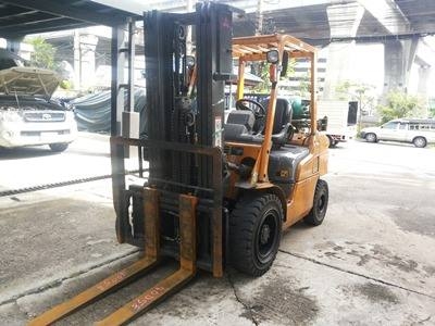 ขายฟอร์คลิฟท์ Mitsubushi FG30NT เบนซินติดแก๊ส สภาพดีเยี่ยม ติดต่อน๊อค 098-246-3778