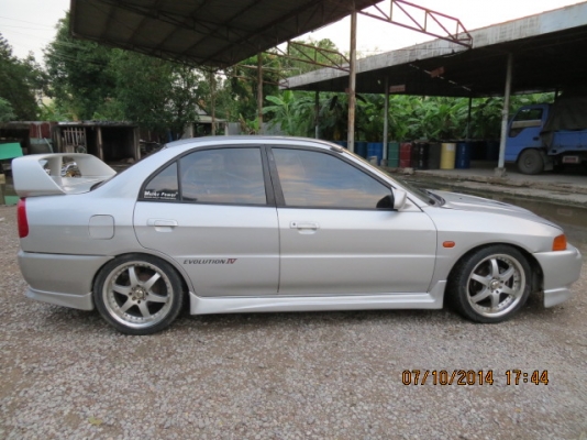 แต่งเต็ม พร้อมซิ่ง แต่งเต็ม พร้อมซิ่ง